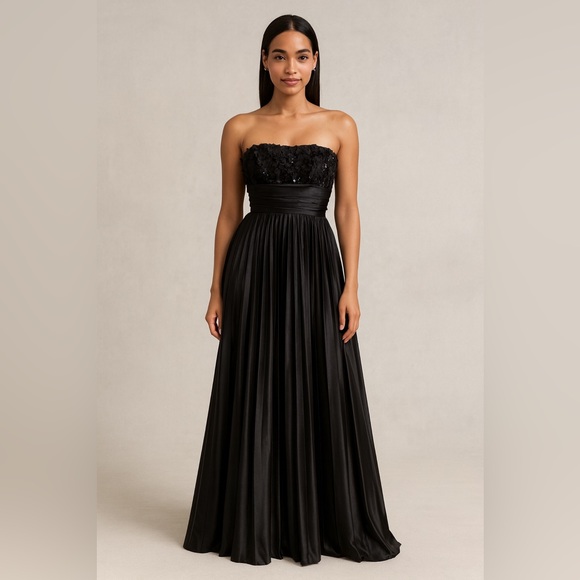 speeckless Dresses & Skirts - Chic Strapless Black Dress David’s Bridal